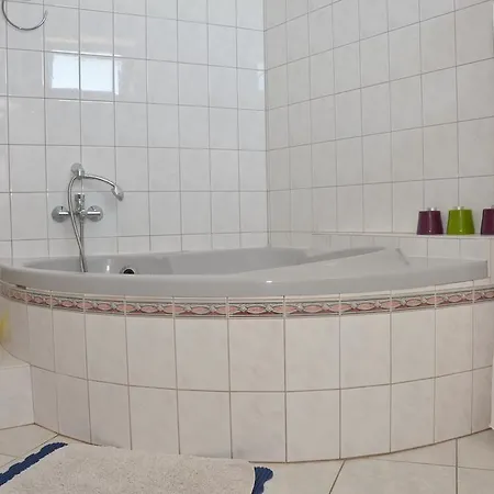 Masi Felso Apartman *